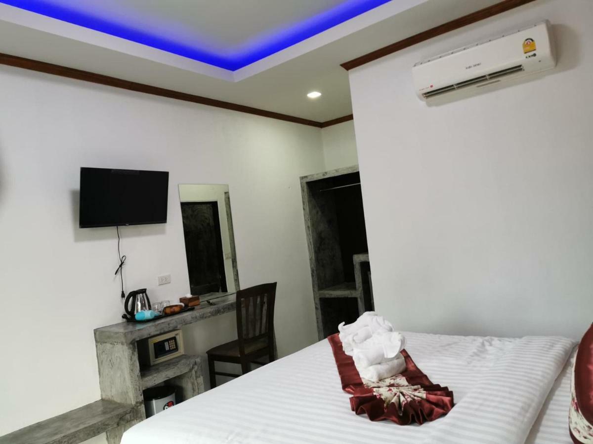 Laila​ Place Hotell Ko Lanta Eksteriør bilde