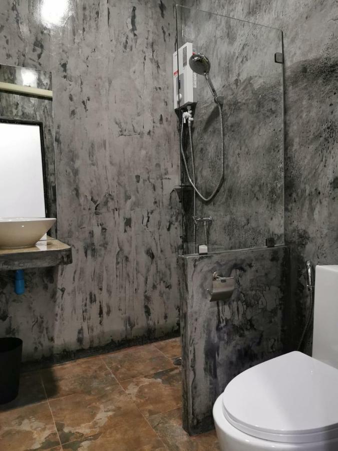 Laila​ Place Hotell Ko Lanta Eksteriør bilde