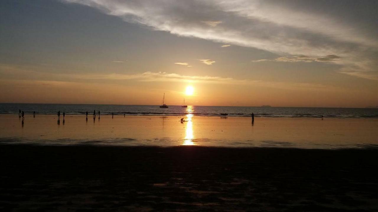 Laila​ Place Hotell Ko Lanta Eksteriør bilde